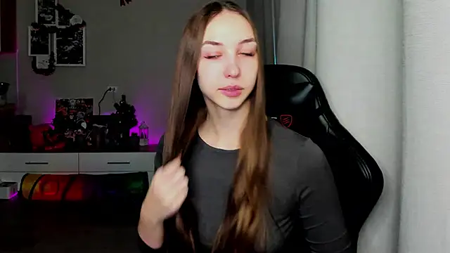 Sm0ly online show from January 17, 2026, 2:48 am