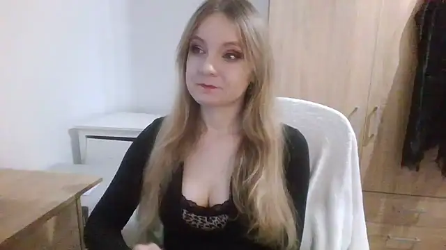 AlmaHoney online show from February 9, 2026, 9:13 pm