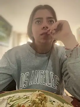 Cloew Marz online show from November 28, 2025, 7:03 pm