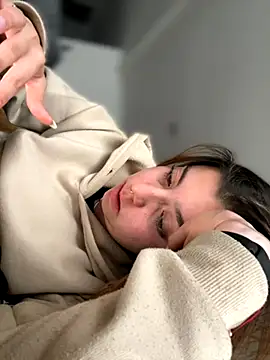 Cloew Marz online show from September 22, 2025, 10:27 pm