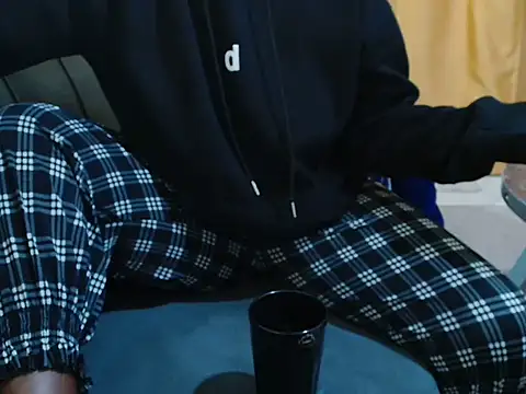 leslysexygirl online show from October 4, 2025, 5:53 am