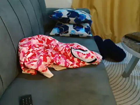 leslysexygirl online show from October 18, 2025, 5:20 am