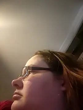aliceluvzbill online show from December 2, 2024, 10:18 pm