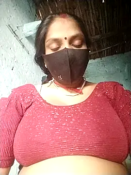 Snapshot of haymona chatting on July 23, 2026, 6:44 am haymona online show from July 23, 2026, 6:44 am
