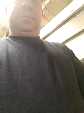 Policeman20742 online show from September 18, 2025, 3:42 am