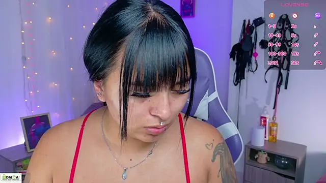 Miss scarllet  online show from July 6, 2026, 1:18 pm