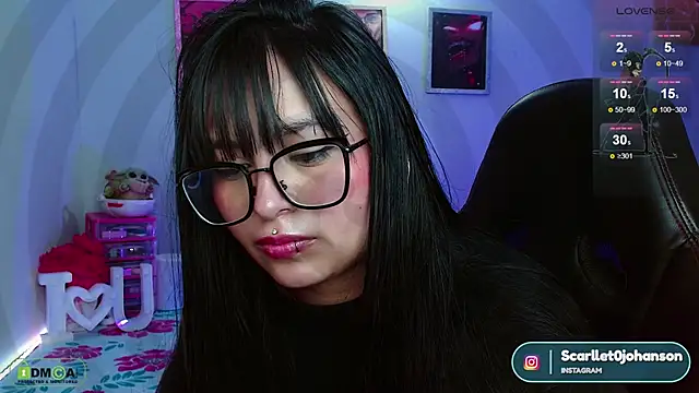 Miss scarllet  online show from March 5, 2025, 4:35 pm