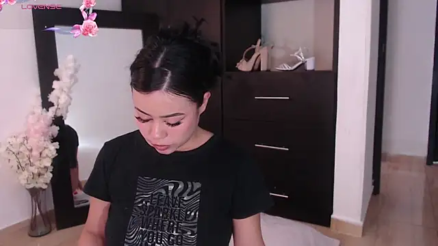 miaking12 online show from February 19, 2025, 8:10 pm