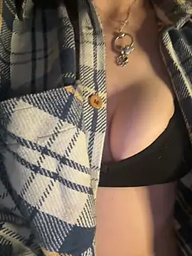 indie-rayne online show from March 16, 2025, 5:28 pm