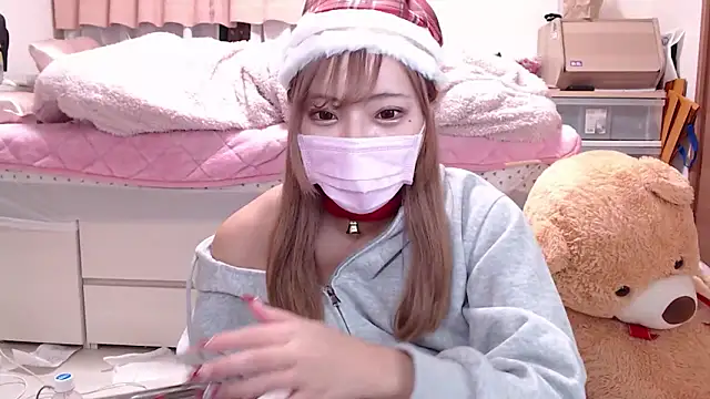  chanMOMO  online show from December 23, 2024, 2:50 pm