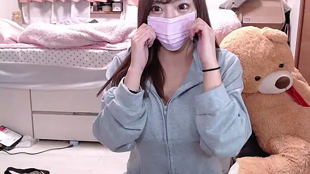  chanMOMO  online show from December 2, 2024, 10:46 am