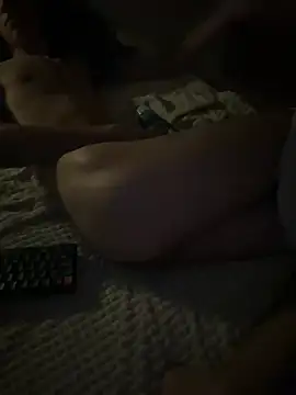 LoanyPau online show from February 17, 2026, 9:23 pm