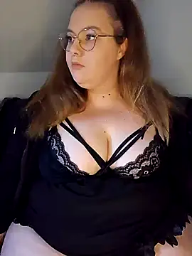 Snapshot of _Julie_x chatting on October 9, 2025, 2:28 pm Julie x online show from October 9, 2025, 2:28 pm