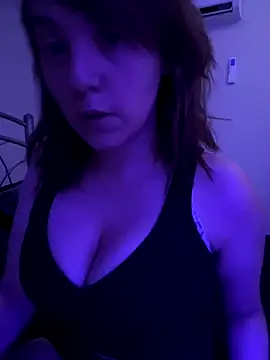 lolitalamasbonita01 online show from October 15, 2025, 10:40 pm