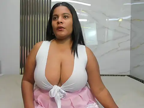 Sam-Evans-hot online show from October 18, 2025, 2:19 pm