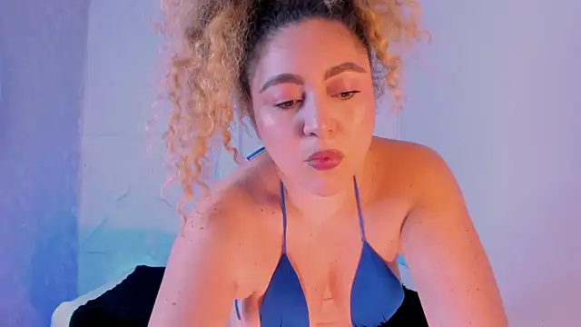 Kateryn  online show from October 6, 2025, 9:04 pm