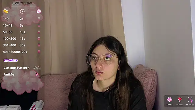 lessliee22  online show from April 23, 2026, 7:37 am