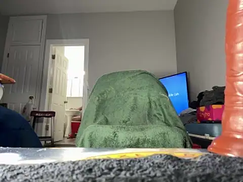 ChiRaqb8 online show from February 27, 2026, 2:01 am