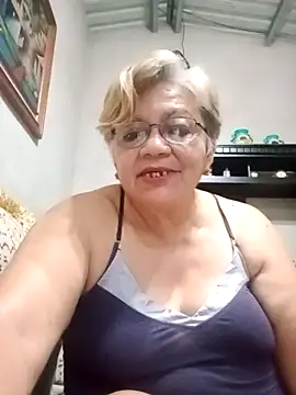 Madrastrahot69 online show from October 5, 2025, 9:49 pm