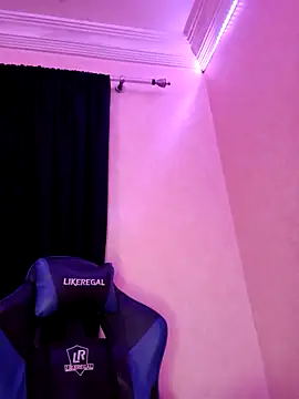 ---sophia--- online show from October 26, 2025, 9:59 pm