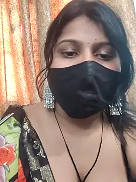 Hotty-simran online show from October 20, 2025, 6:04 am