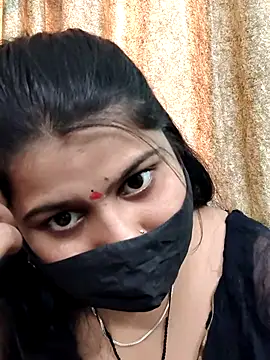 Hotty-simran online show from November 22, 2025, 4:22 am