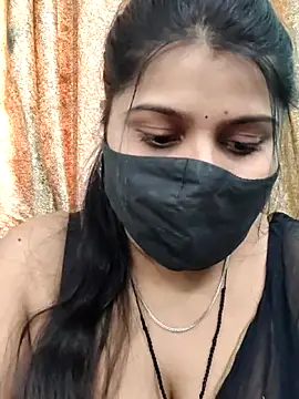 Hotty-simran online show from December 5, 2025, 5:17 am