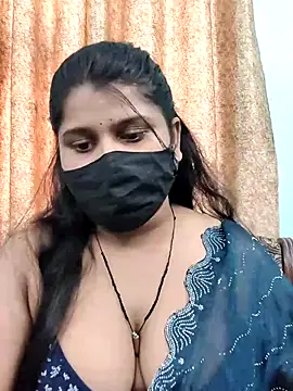 Hotty-simran online show from September 11, 2025, 4:23 am