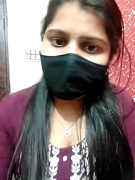 Hotty-simran online show from March 6, 2025, 11:36 am