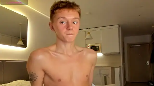 agelandreww online show from February 17, 2025, 4:17 pm