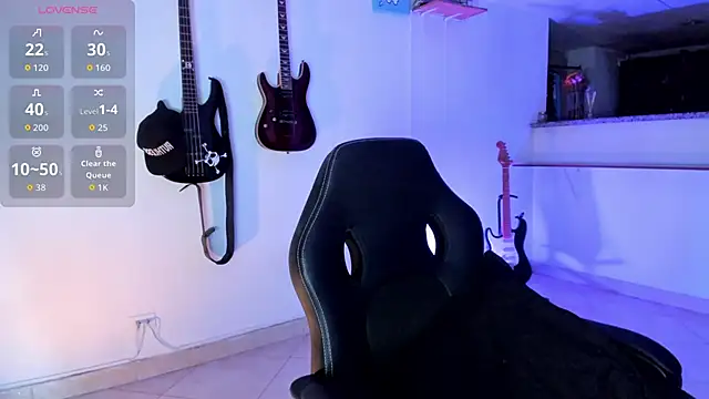 lilpervertgirl online show from October 18, 2025, 5:09 am