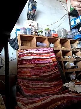 Snapshot of Srmotrs chatting on September 27, 2025, 5:24 am Srmotrs online show from September 27, 2025, 5:24 am