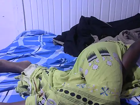 Snapshot of Sexy_baby004 chatting on November 1, 2025, 5:03 am Sexy baby004 online show from November 1, 2025, 5:03 am