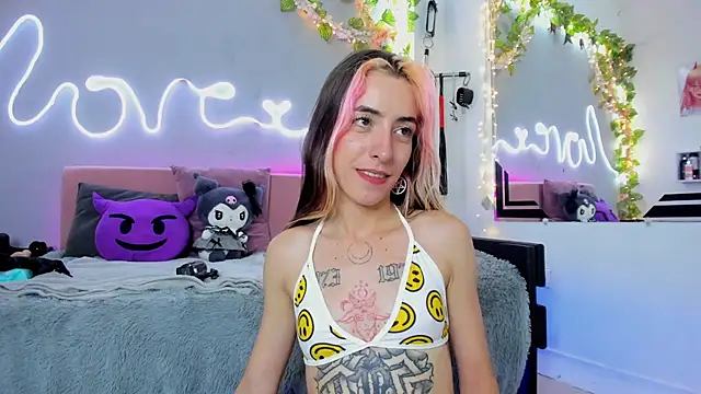 YouliteSllut2 online show from February 14, 2025, 3:00 am