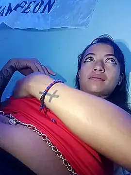 Snapshot of Maite_xx chatting on February 19, 2025, 12:33 pm Maite xx online show from February 19, 2025, 12:33 pm