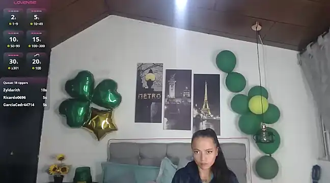 Snapshot of Maite_xx chatting on March 20, 2025, 10:51 pm Maite xx online show from March 20, 2025, 10:51 pm