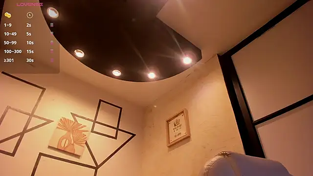 DeboraaLombardii online show from February 27, 2025, 11:17 am