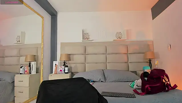 DeboraaLombardii online show from February 14, 2025, 10:14 pm