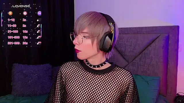 Snapshot of Sammy_Russell chatting on September 10, 2025, 7:18 am Sammy Russell online show from September 10, 2025, 7:18 am