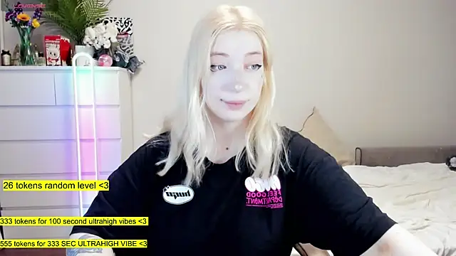 aya katana online show from December 5, 2025, 1:27 am