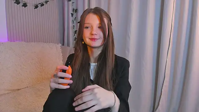 CindyGarrison online show from February 9, 2025, 11:15 pm