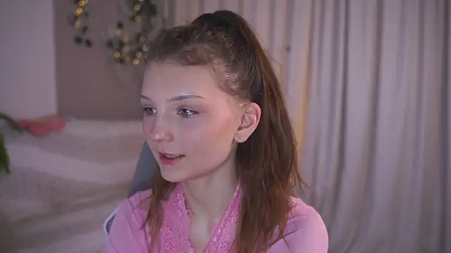 CindyGarrison online show from November 6, 2025, 10:25 pm