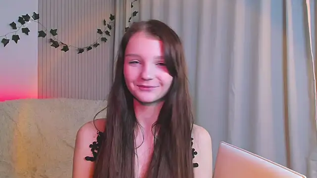 CindyGarrison online show from February 25, 2025, 10:53 pm