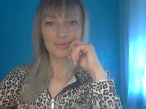 EffectMaya online show from November 28, 2025, 10:37 am