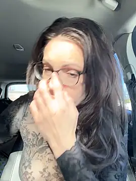 BeautifulMesss online show from February 2, 2026, 3:33 pm