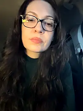 BeautifulMesss online show from December 14, 2025, 4:34 pm