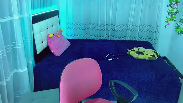 TaylorMon online show from March 26, 2026, 3:38 am