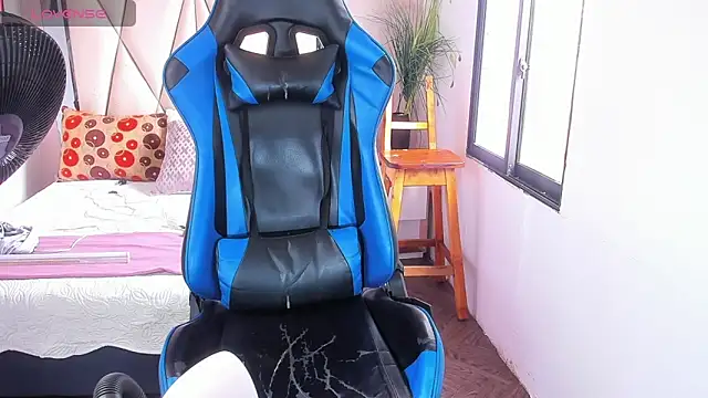 Backsex boy online show from March 4, 2025, 5:13 pm