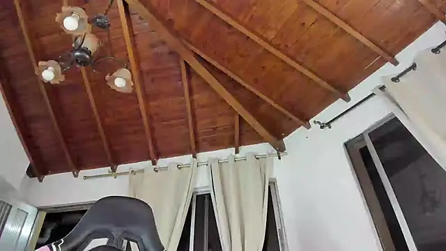 IsaFontanna online show from March 2, 2026, 4:57 am