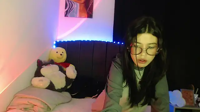 ily bea online show from April 1, 2026, 12:35 am